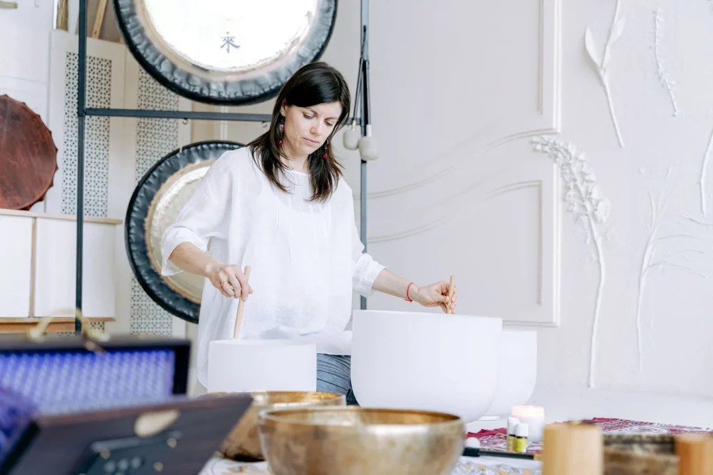 Crystal Tibetan Bowl: Differences from a Metal Bowl